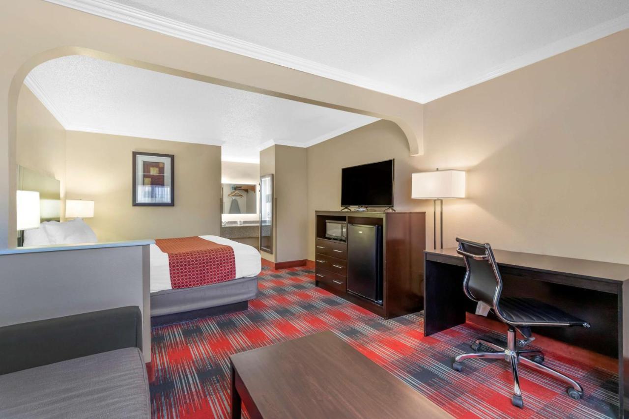 Western Hotel 3*