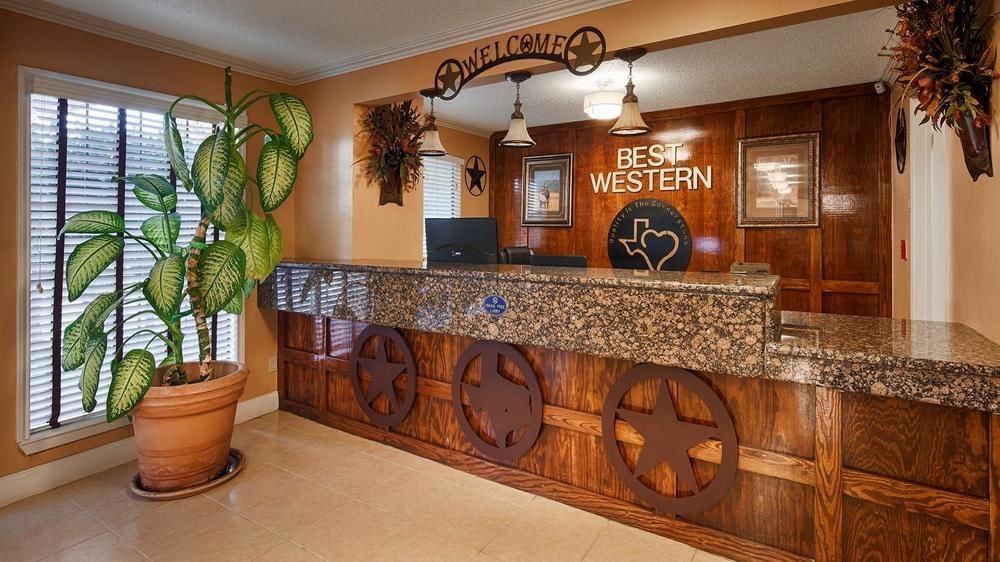 Western 3* Brady